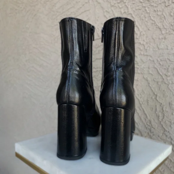 Sezane Black Ankle Boots with Chunky Heel - Picture 4 of 16